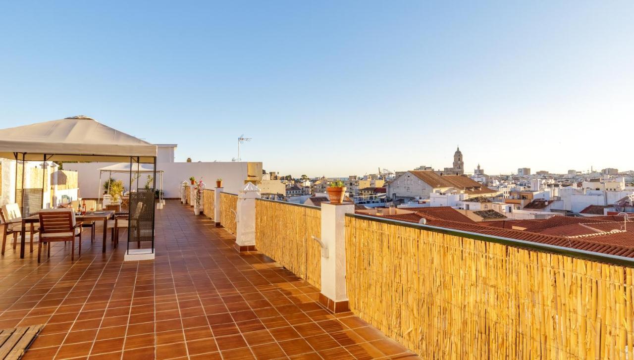 Fun Building Flats By Homeabout Malaga Exterior photo