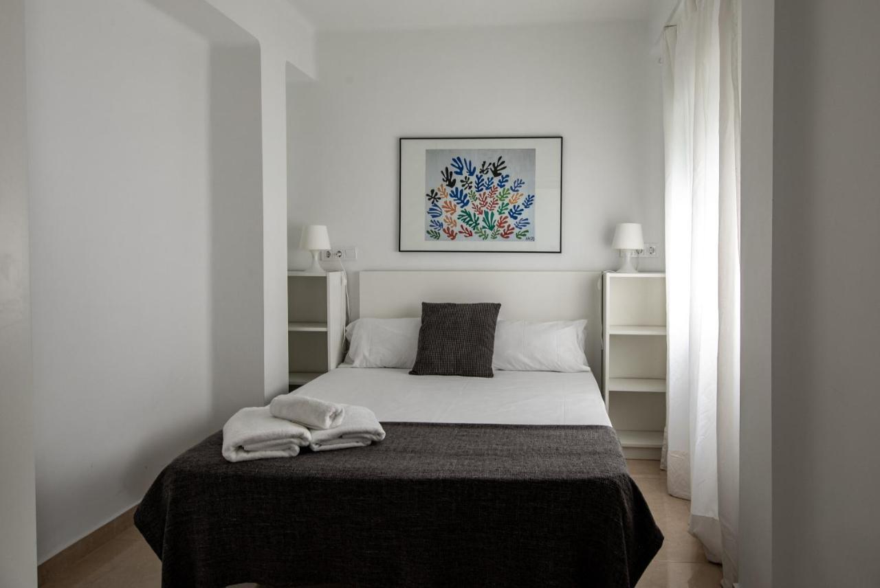 Fun Building Flats By Homeabout Malaga Exterior photo