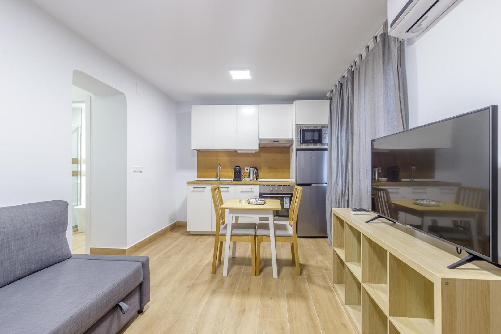 Fun Building Flats By Homeabout Malaga Exterior photo
